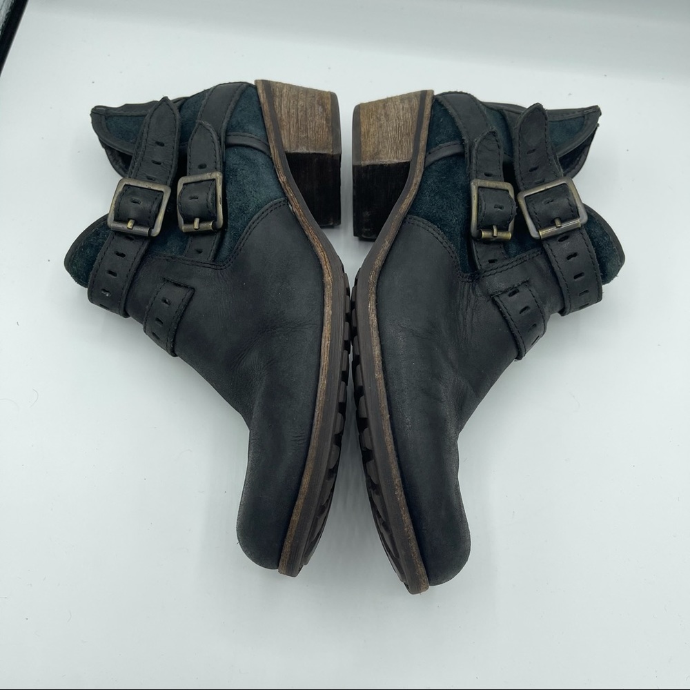 Ugg Australia Patsy Round Toe Leather Ankle Boot - image 5